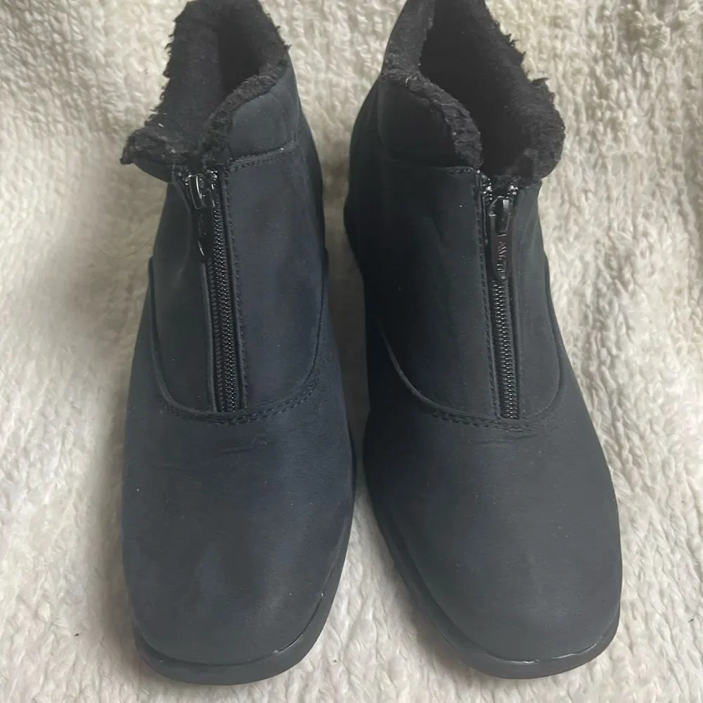 Toe Warmers synthetic suede  Black Ankle Boots heat retaining lining, SZ12W